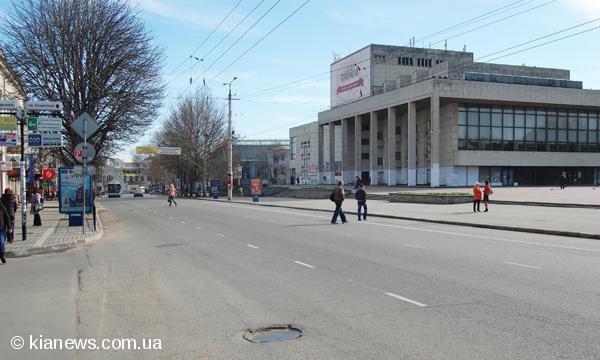 Количество маршрутных такси в центре Симферополя значительно уменьшилось